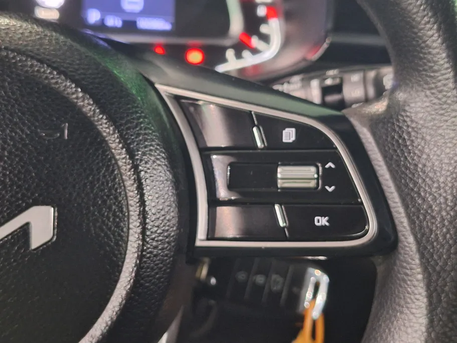 2023 Kia SONET GL 