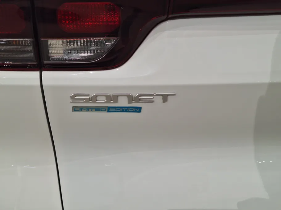 2023 Kia SONET GL 