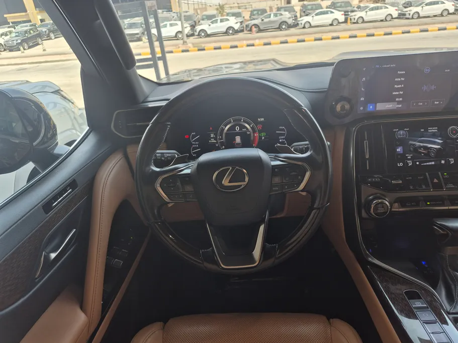 2024 Lexus LX 600 