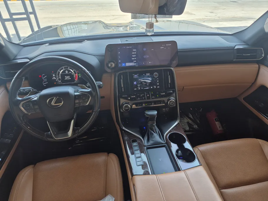 2024 Lexus LX 600 