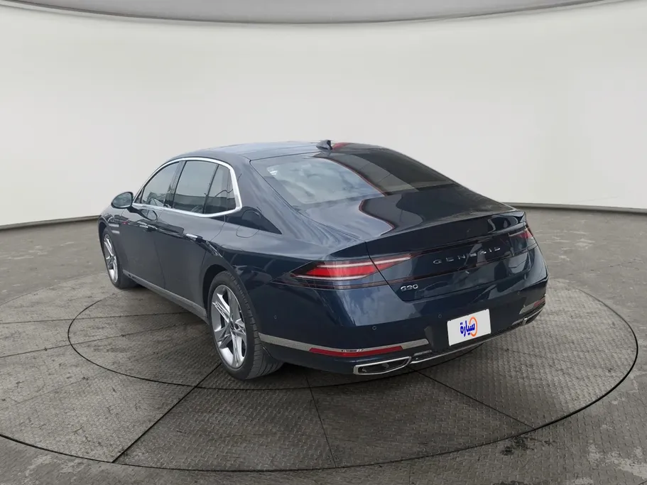 2025 Genesis G90 Platinum 