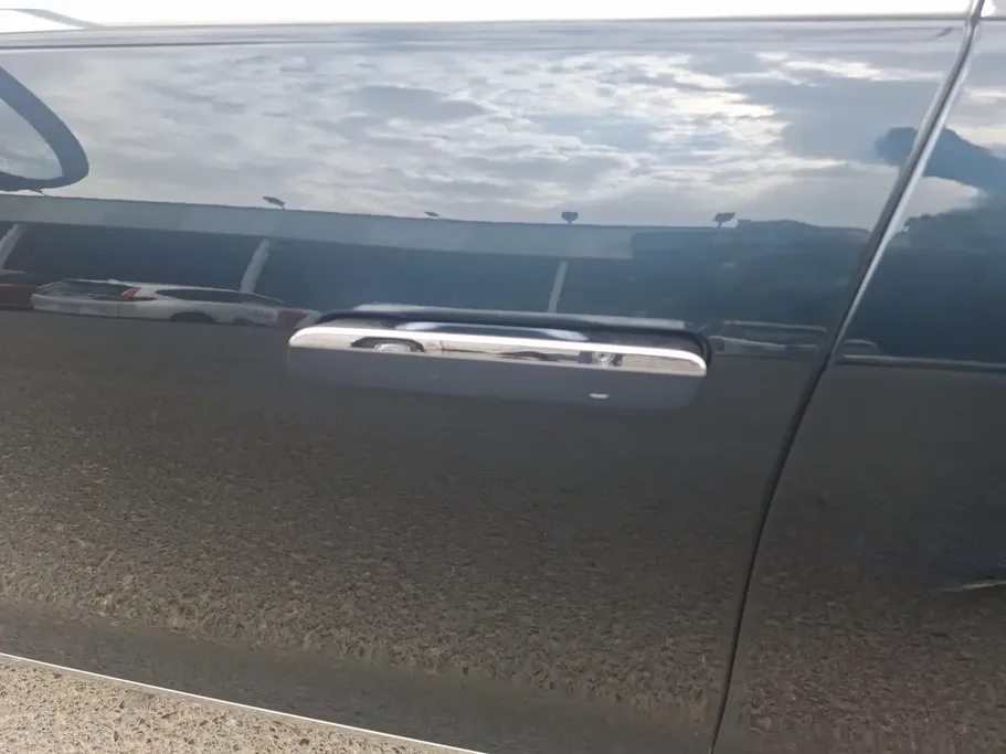 2025 Genesis G90 Platinum 