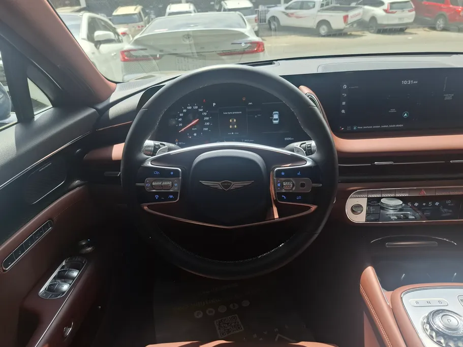 2025 Genesis G90 Platinum 