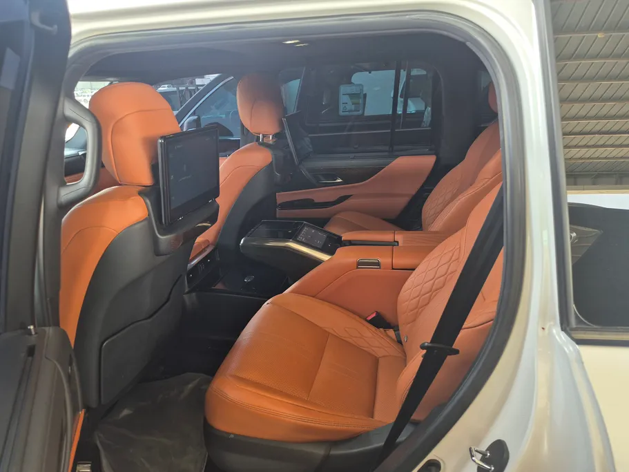 2022 Lexus LX 600 