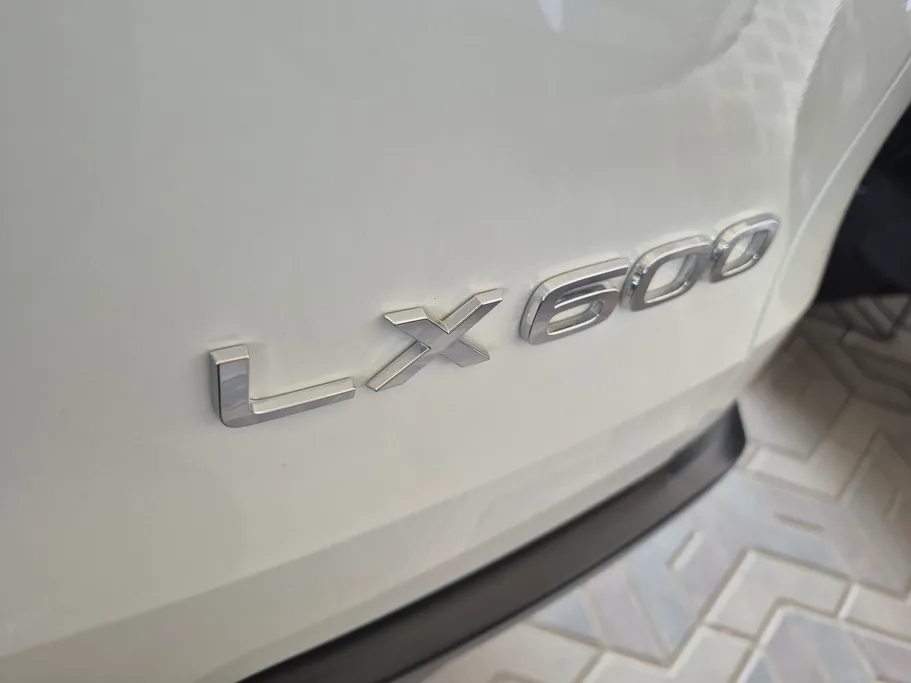 2022 Lexus LX 600 