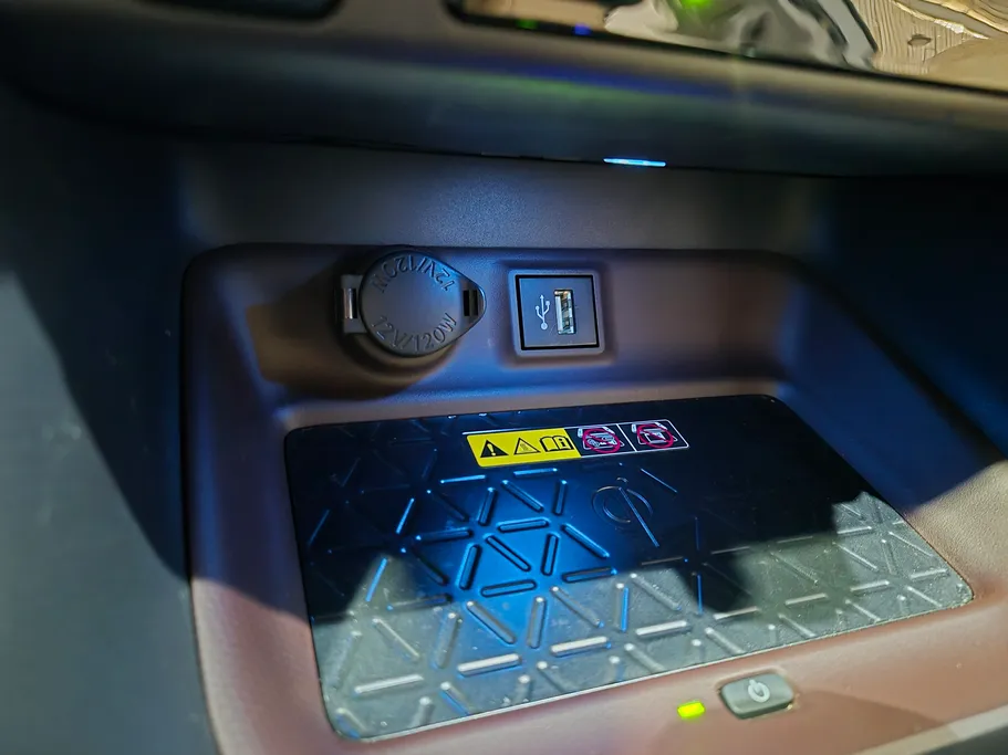 2024 Toyota RAV4 AD HEV 