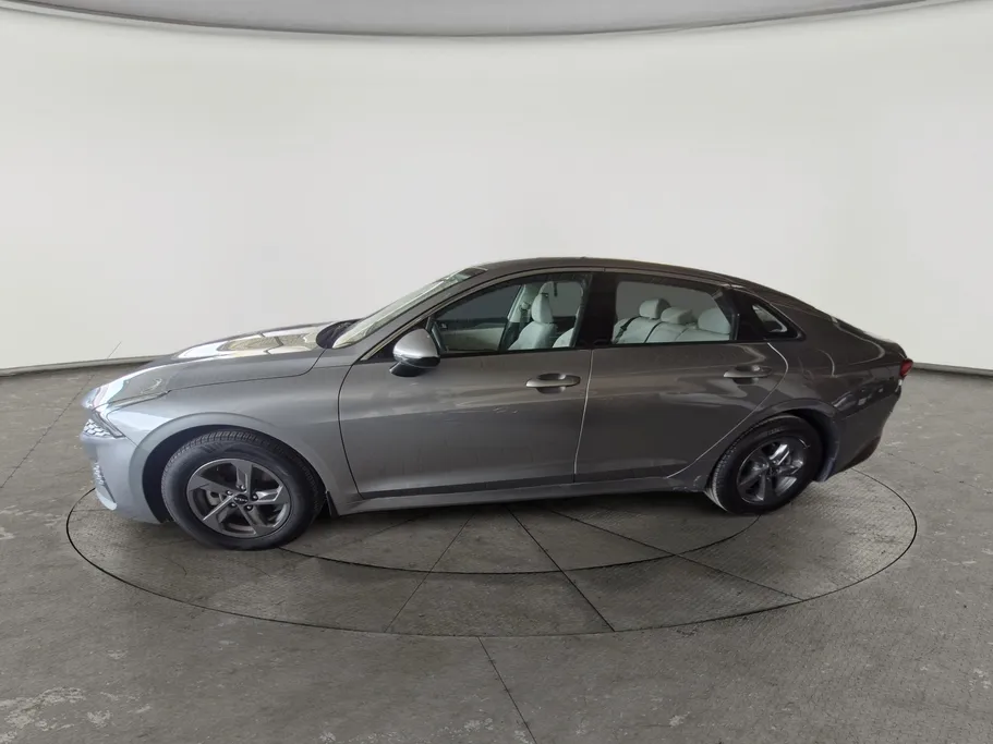 2023 Kia K5 GL 