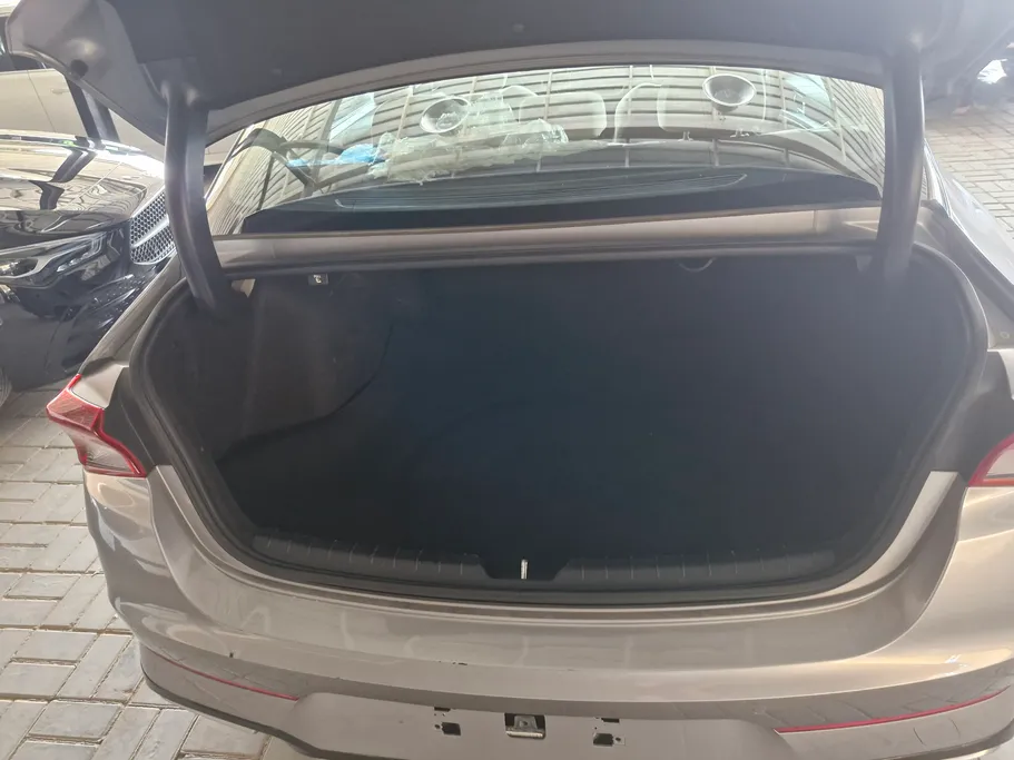 2023 Kia K5 GL 