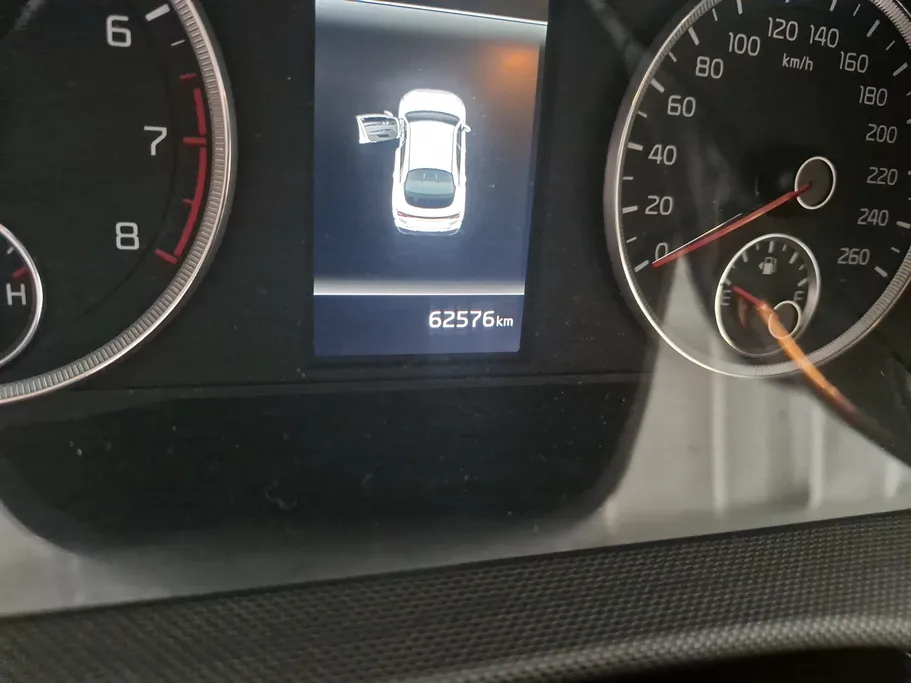 2023 Kia K5 GL 