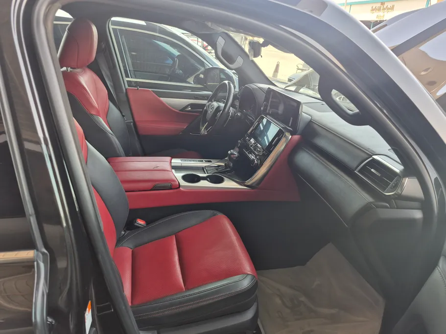 2022 Lexus LX 600 
