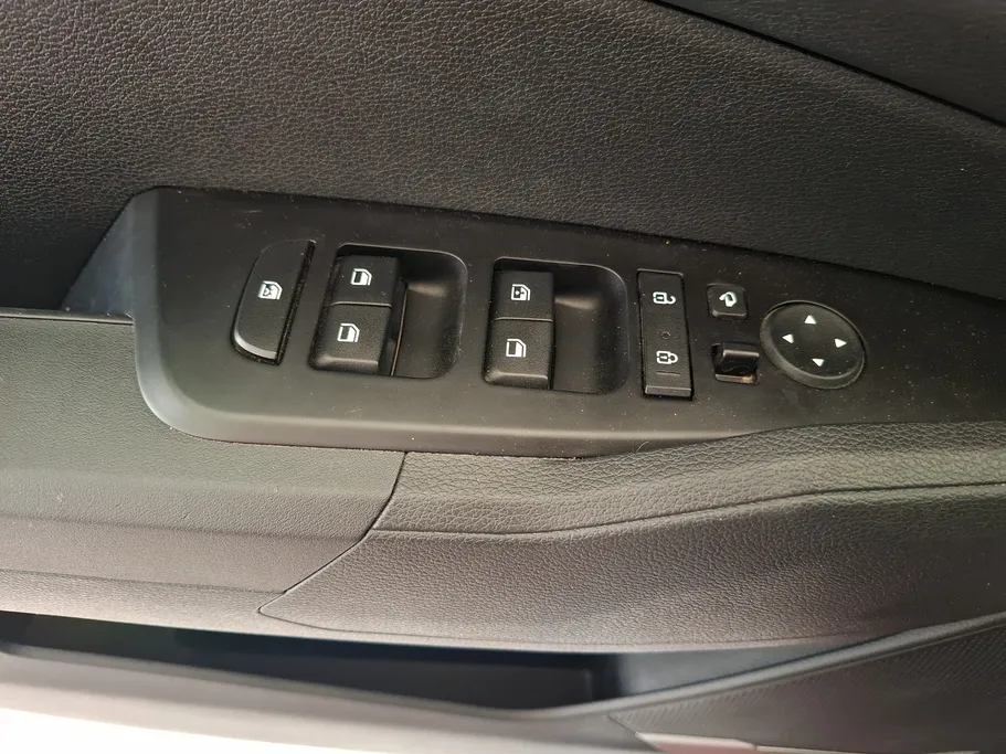 2023 Kia Sportage GLS 