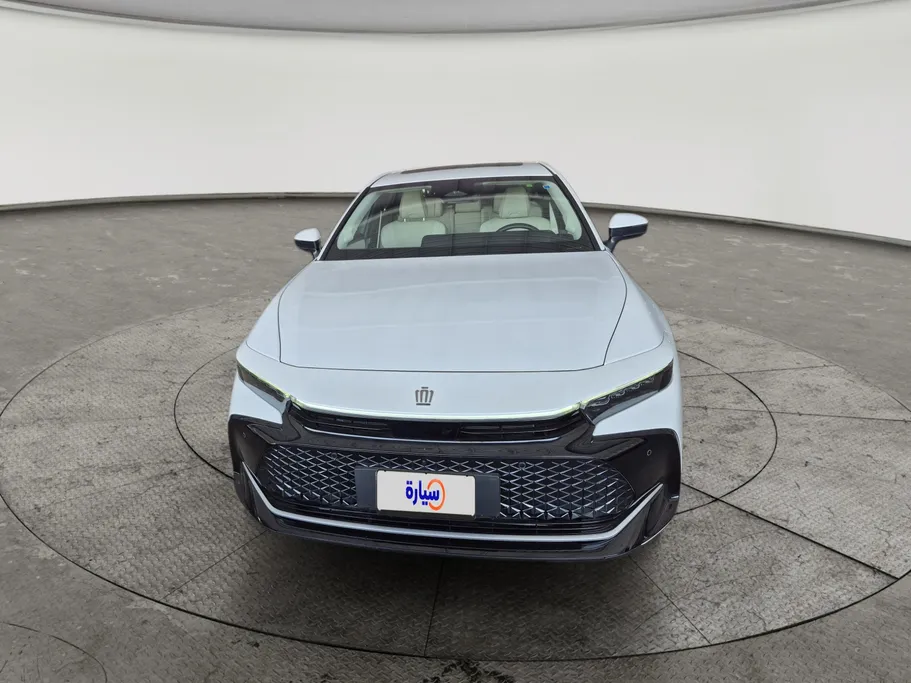 2025 Toyota Crown Premium 