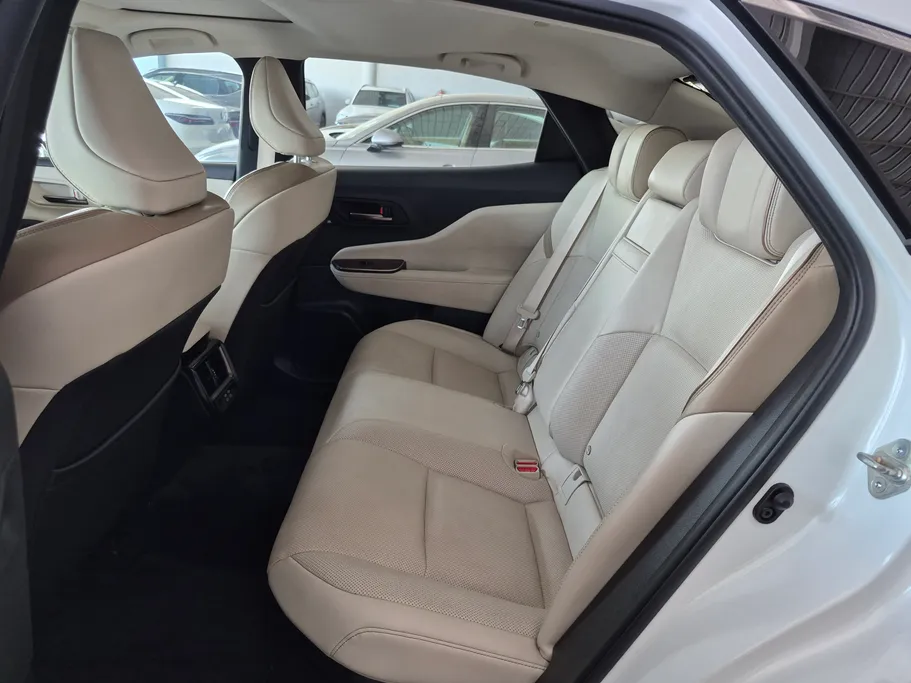 2025 Toyota Crown Premium 