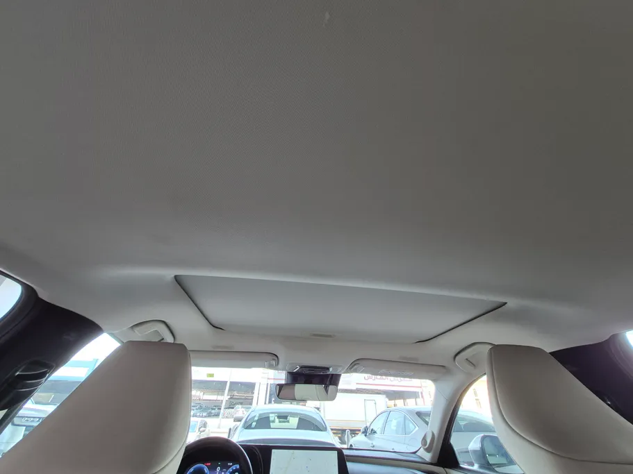 2025 Toyota Crown Premium 