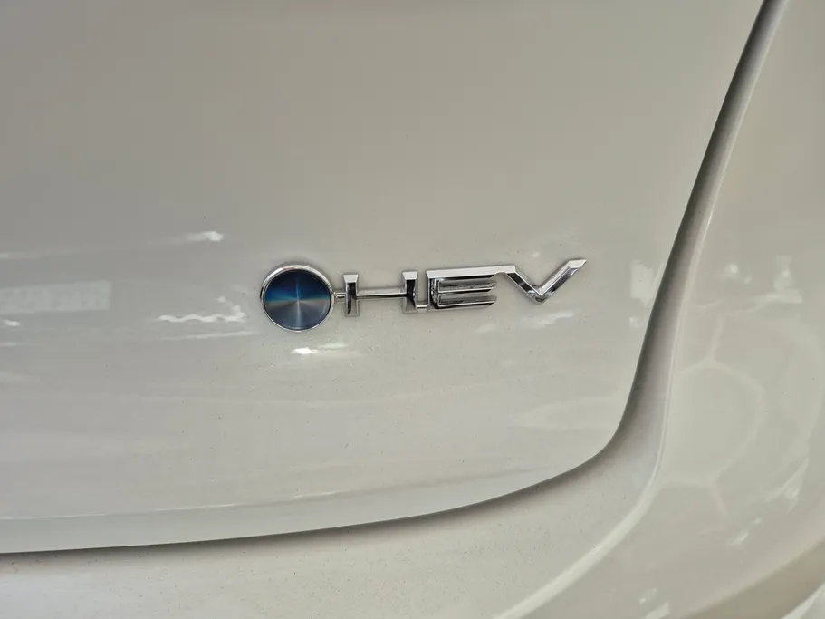 2025 Toyota Crown Premium 