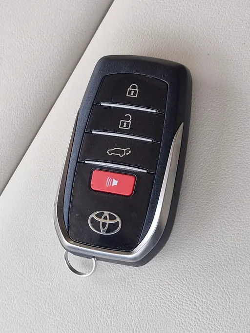 2025 Toyota Land Cruiser VX.E 