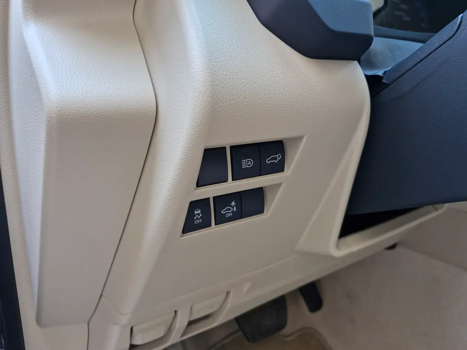 2025 Toyota Land Cruiser VX.E 