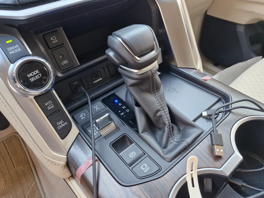 2025 Toyota Land Cruiser VX.E 