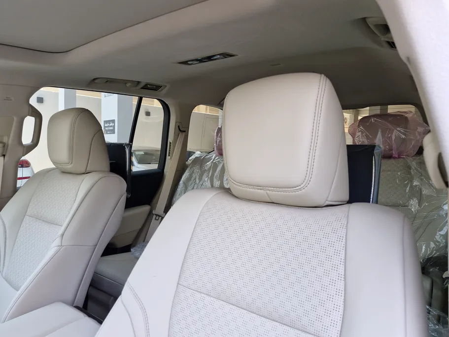 2025 Toyota Land Cruiser VX.E 