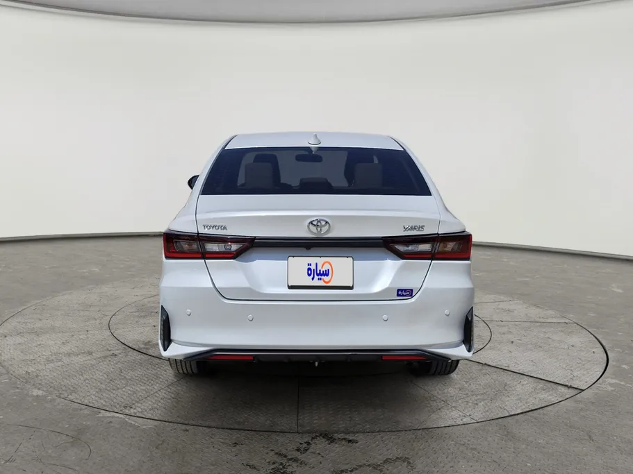2024 تويوتا Yaris  Y 