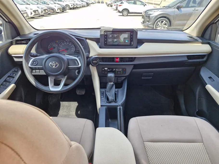 2024 تويوتا Yaris  Y 