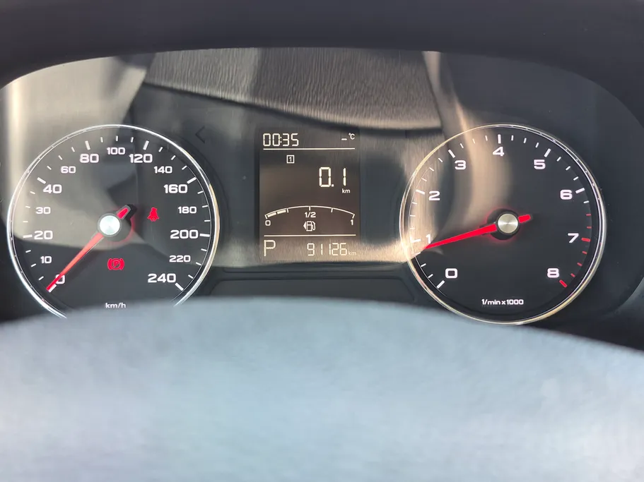 2022 MG RX8 COM 