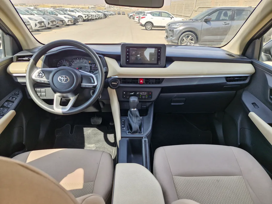 2023 Toyota Yaris  Y 