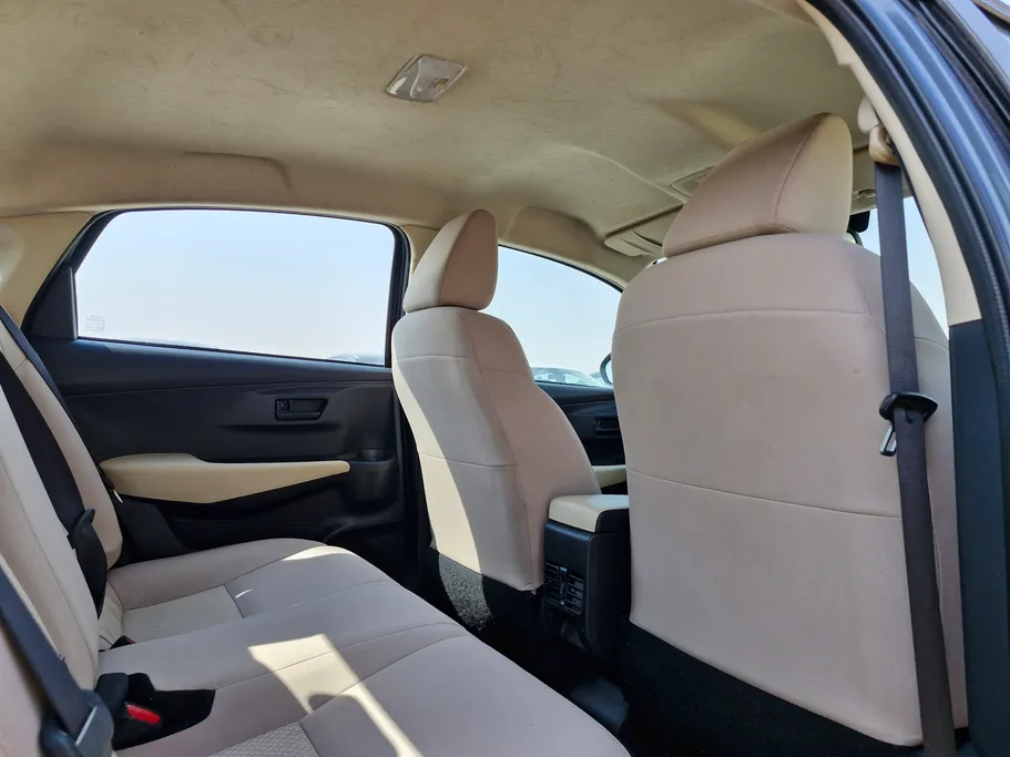 2023 Toyota Yaris  Y 