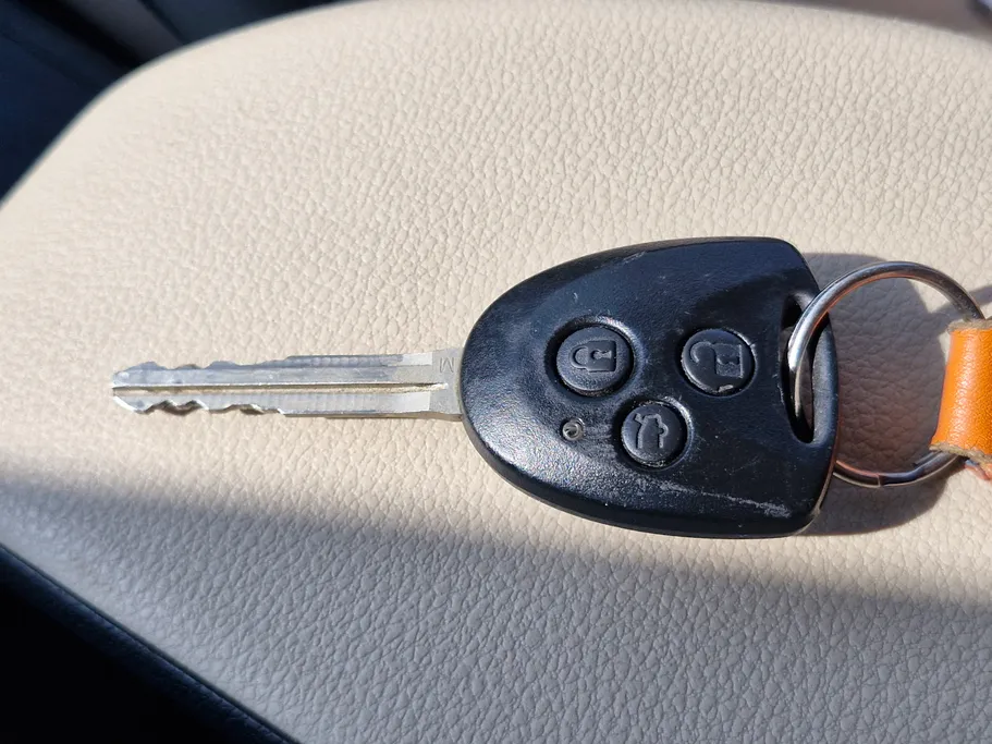 2024 Toyota Yaris  Y 