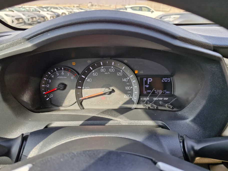 2024 Toyota Yaris  Y 