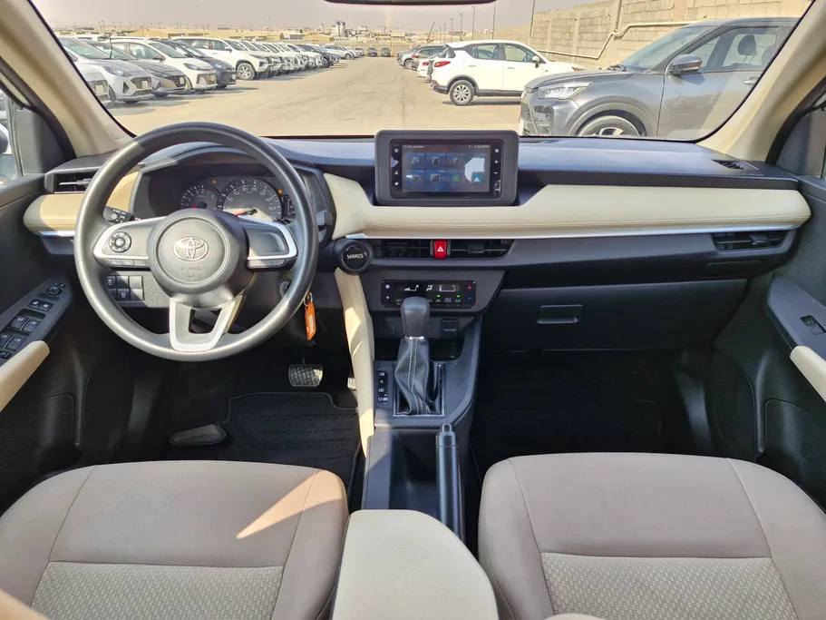 2024 Toyota Yaris  Y 