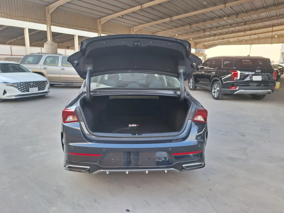 2021 Kia K5 LX 