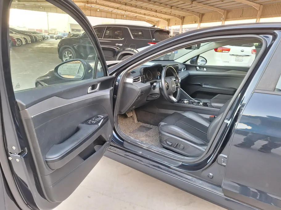 2021 Kia K5 LX 