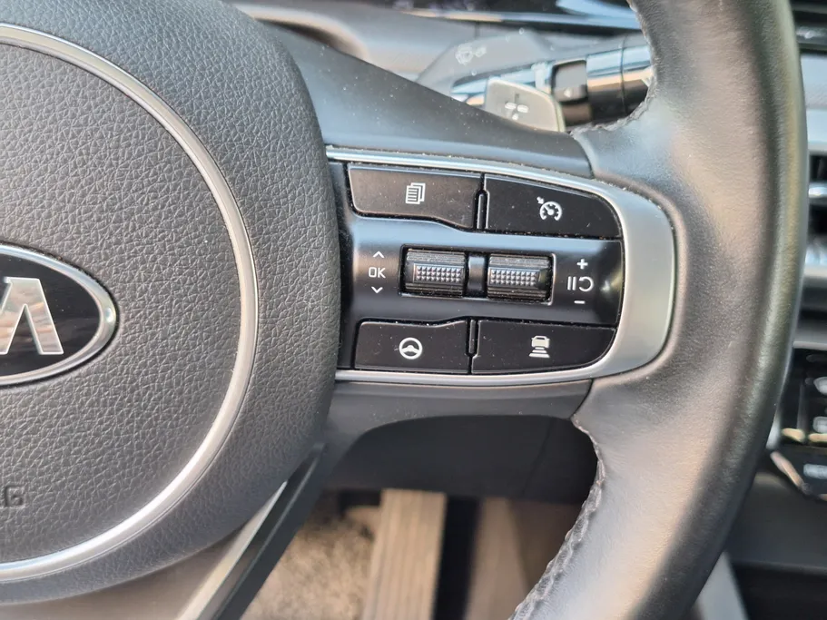 2021 Kia K5 LX 