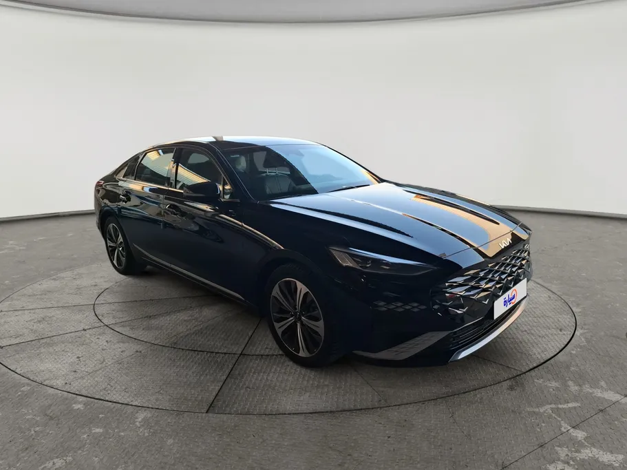 2022 Kia K8 LX 