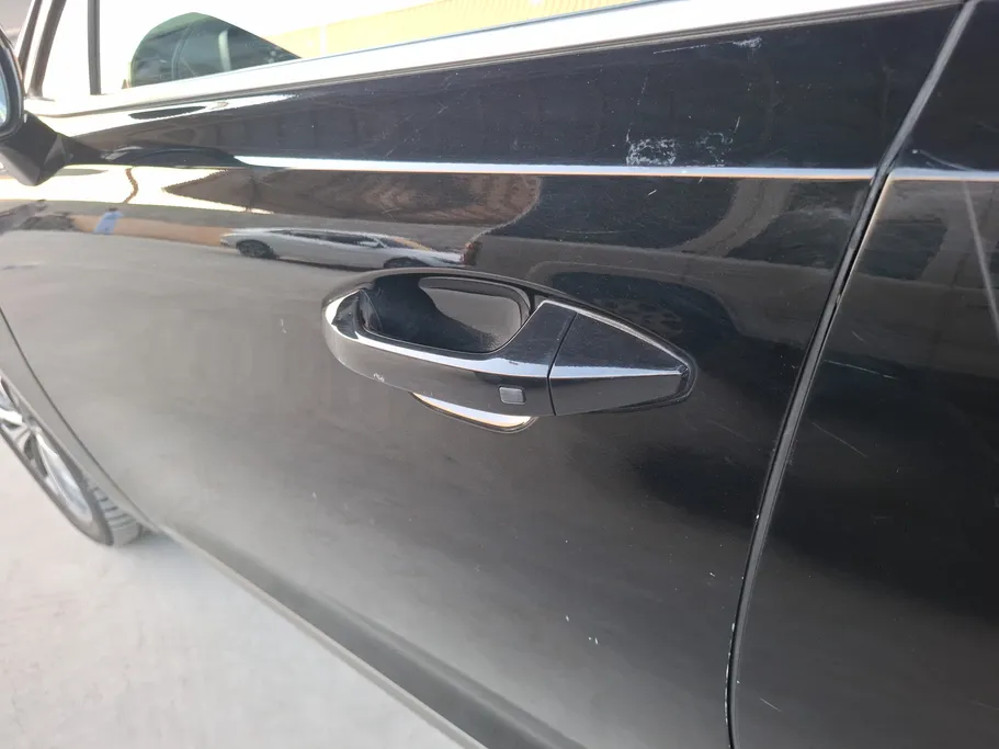 2022 Kia K8 LX 