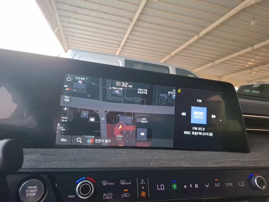 2022 Kia K8 LX 