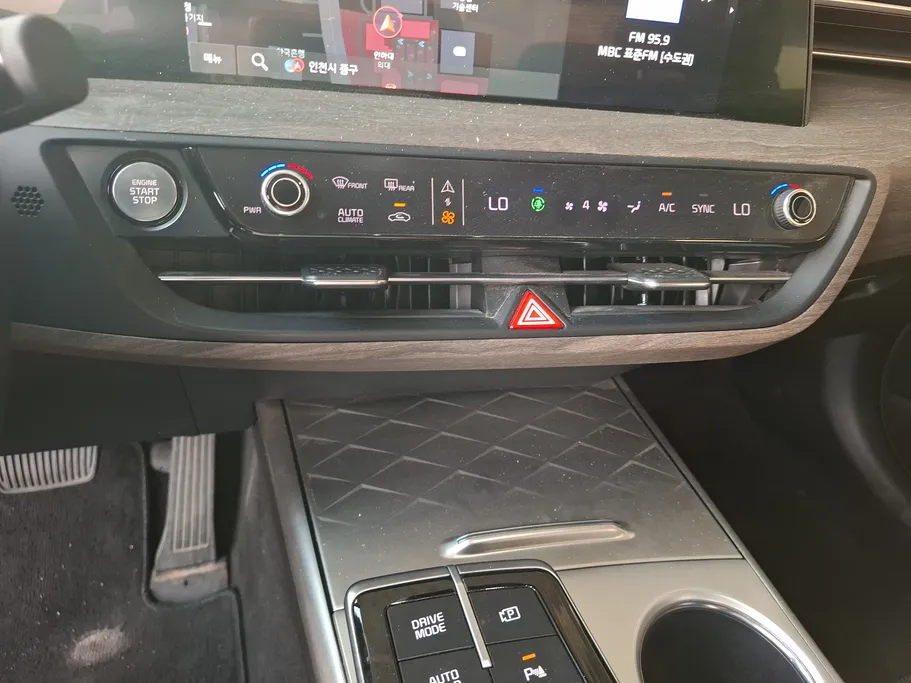 2022 Kia K8 LX 