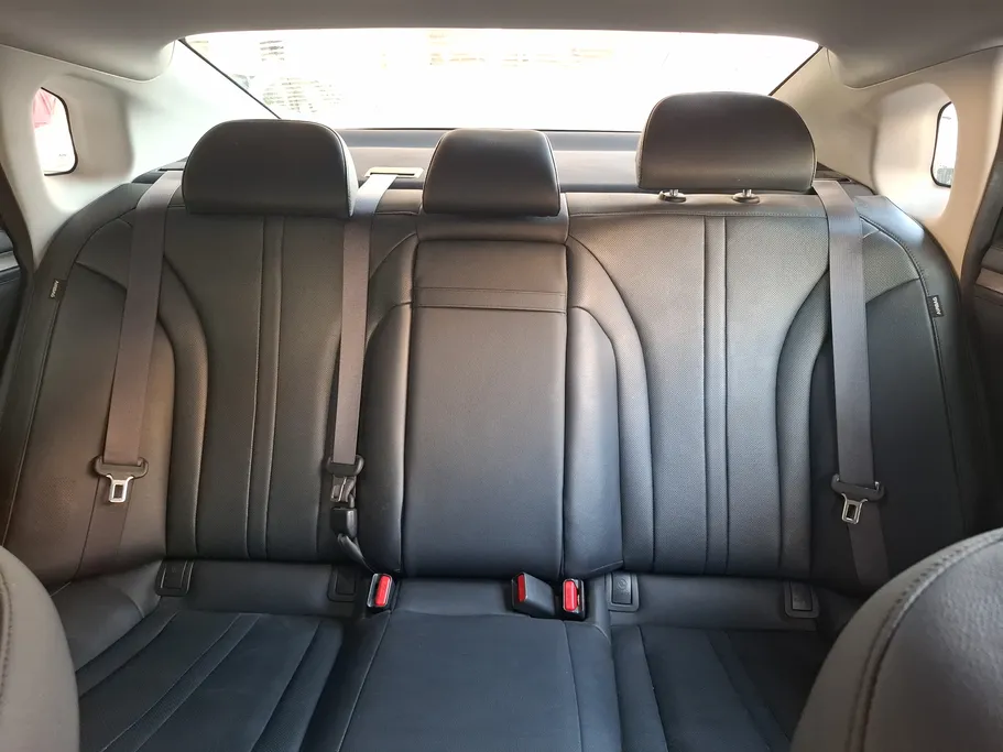 2022 Kia K8 LX 