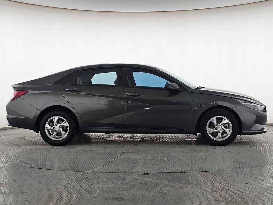 2023 Hyundai Elantra Fleet 
