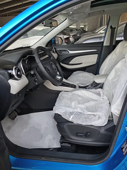 2024 MG ZS LUX 