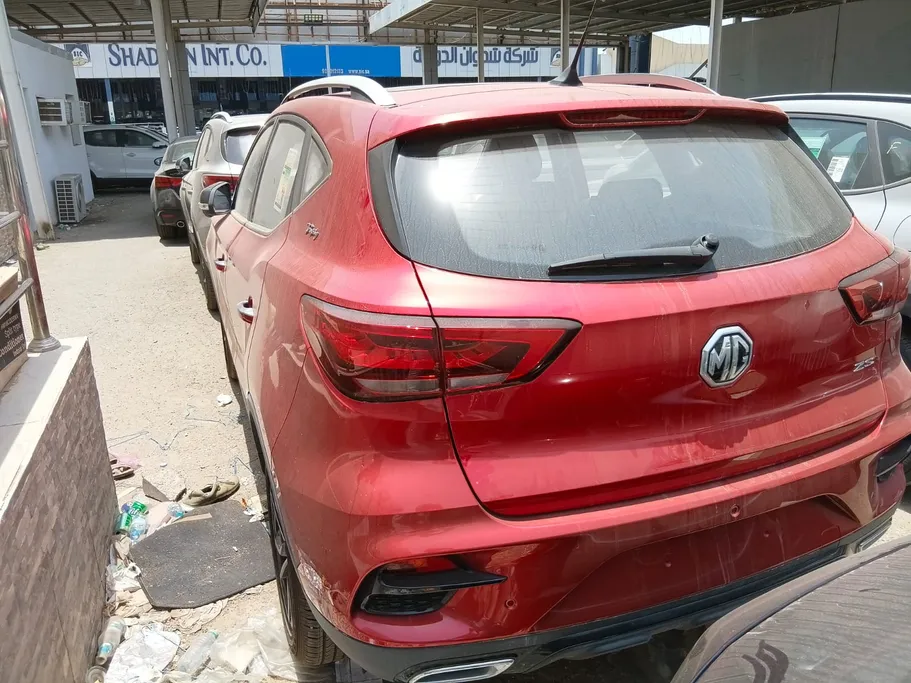 2024 MG ZS LUX T 