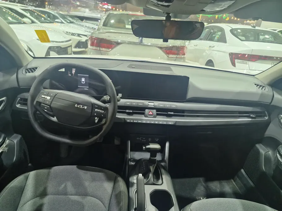 2026 Kia K4 GL 