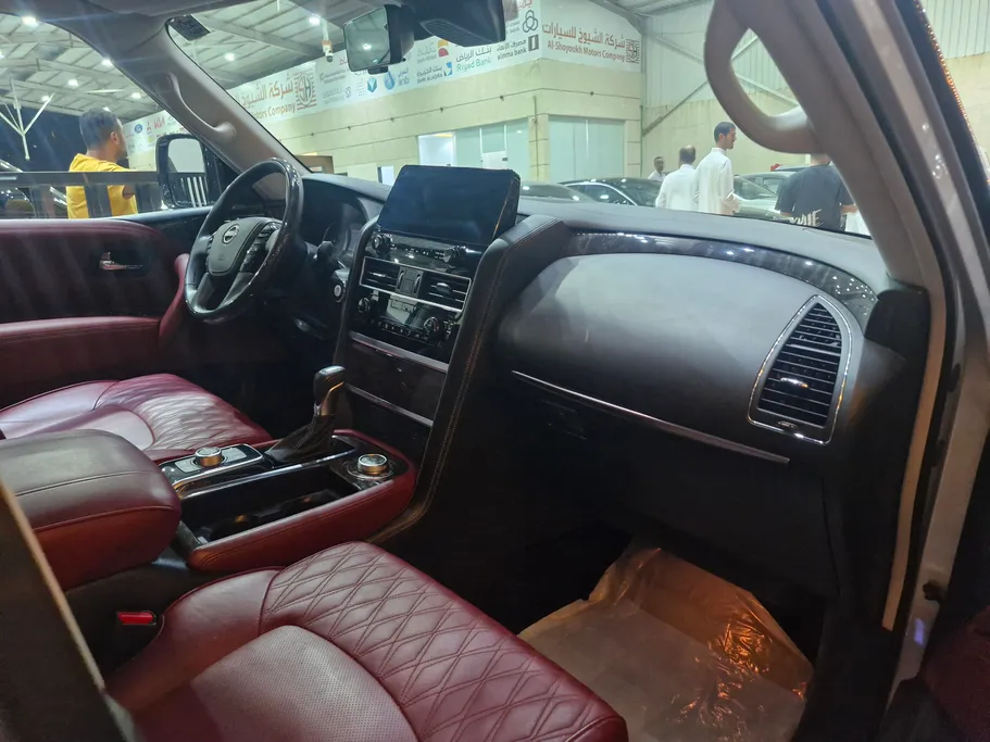 2023 Nissan Patrol Platinum 