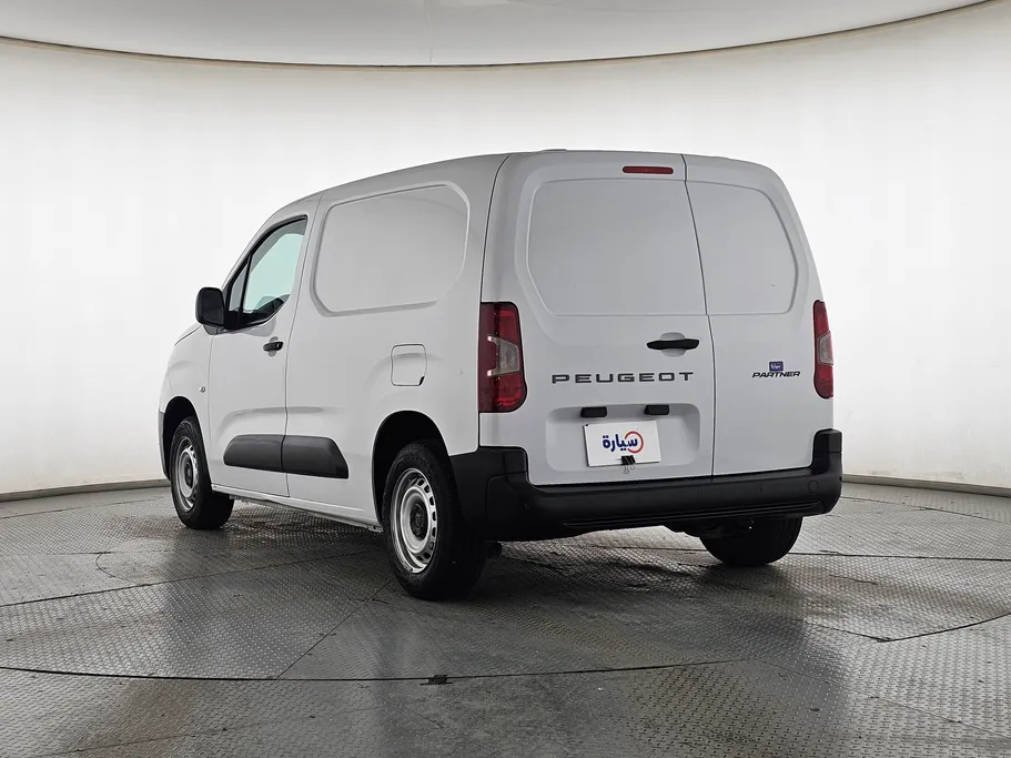 2025 Peugeot Partner Short van 
