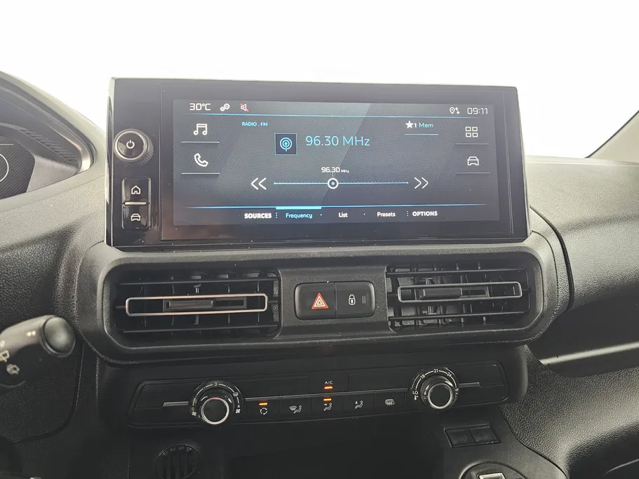 2025 Peugeot Partner Short van 