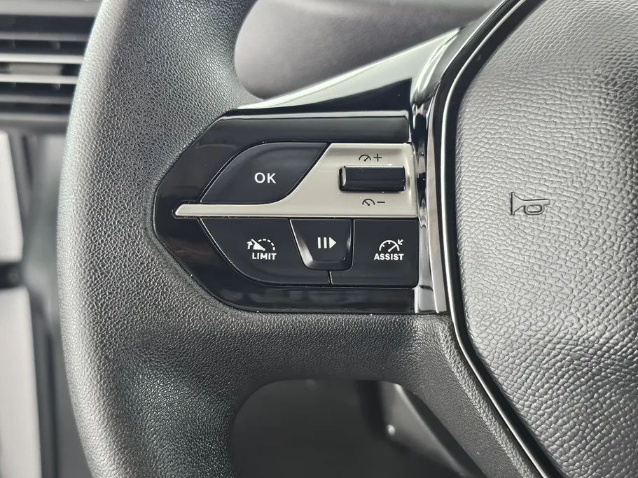 2025 Peugeot Partner Short van 