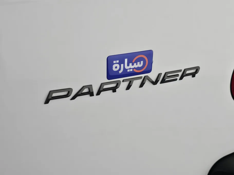 2025 Peugeot Partner Short van 