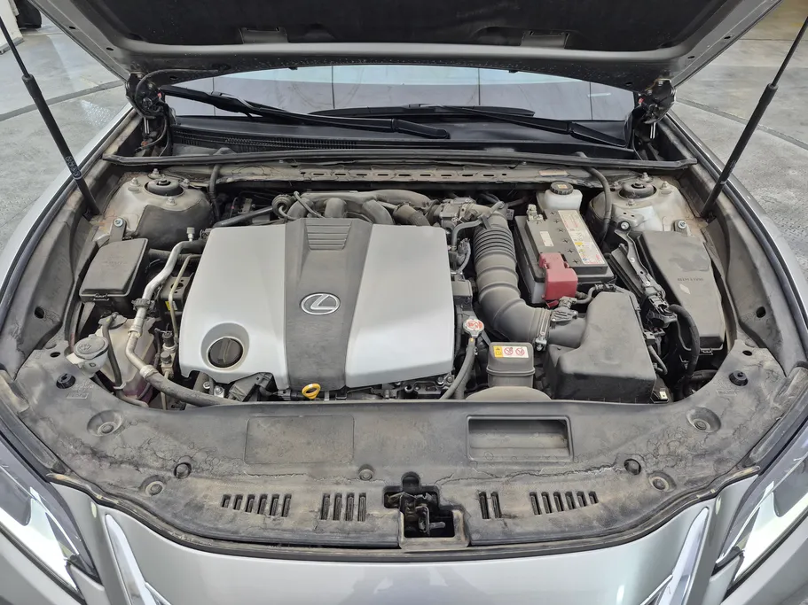 لكزس ES 350 2025 