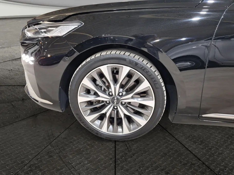 2022 Kia K8 MID 